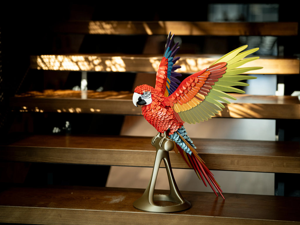 Life-Size Macaw – Limited Edition Interiør Skulptur